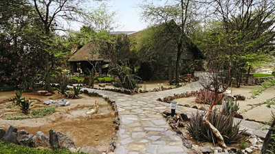 Etusis Lodge