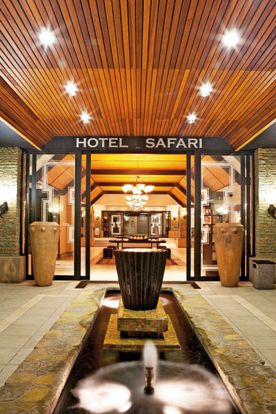 Safari Hotel Windhoek Gunstige Angebote Buchen Bei Tui Com