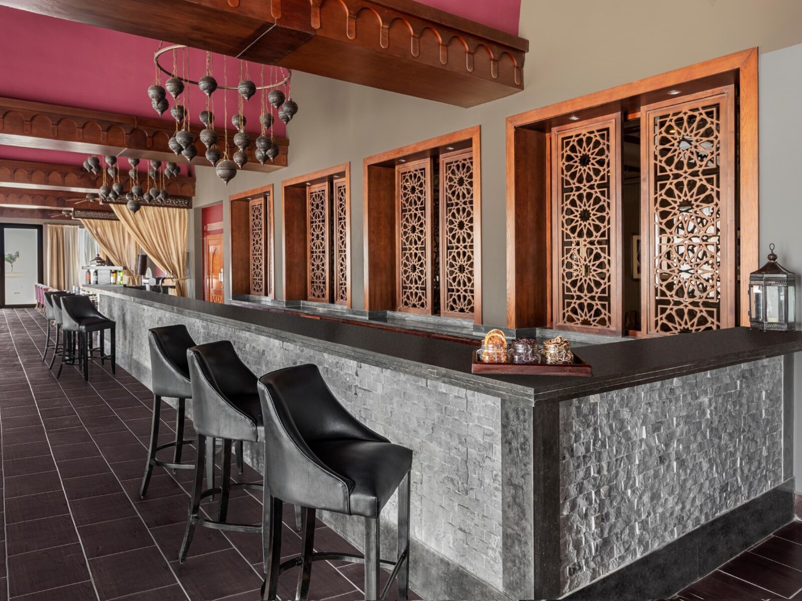 Manzar Lounge Bar