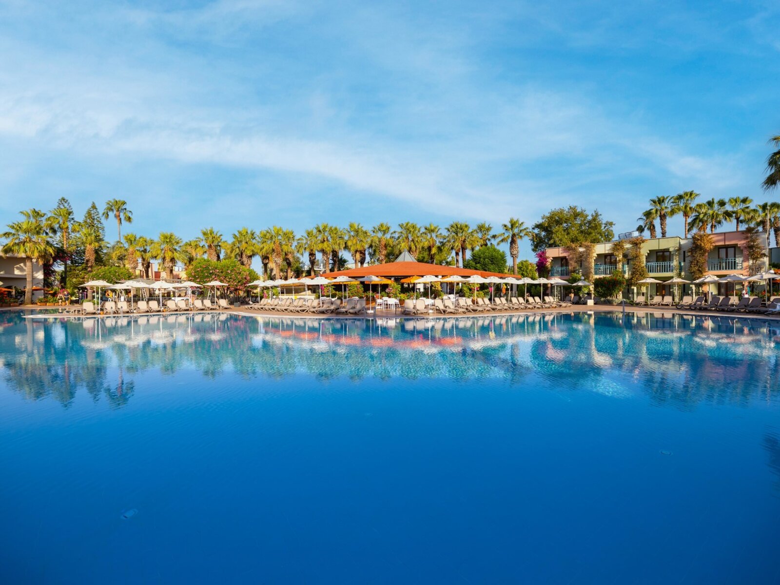 Relax Pool