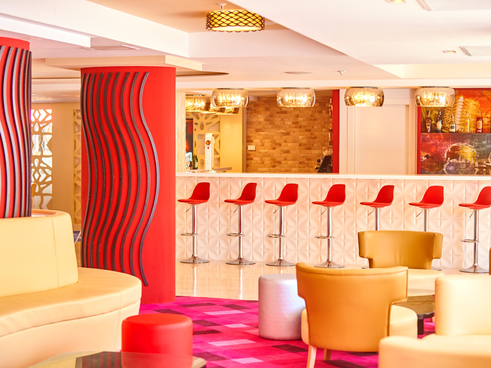 Lobby Bar