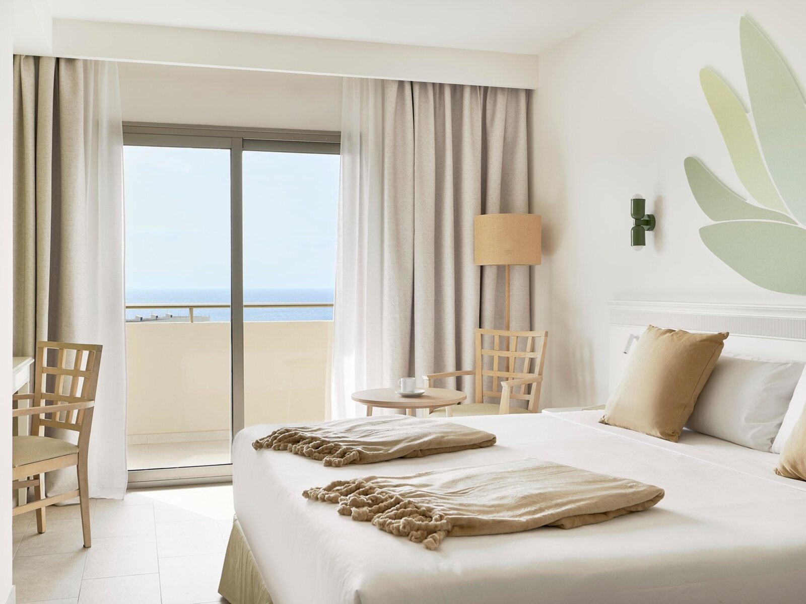 Wohnbeispiel Suite Sea View Priority Location