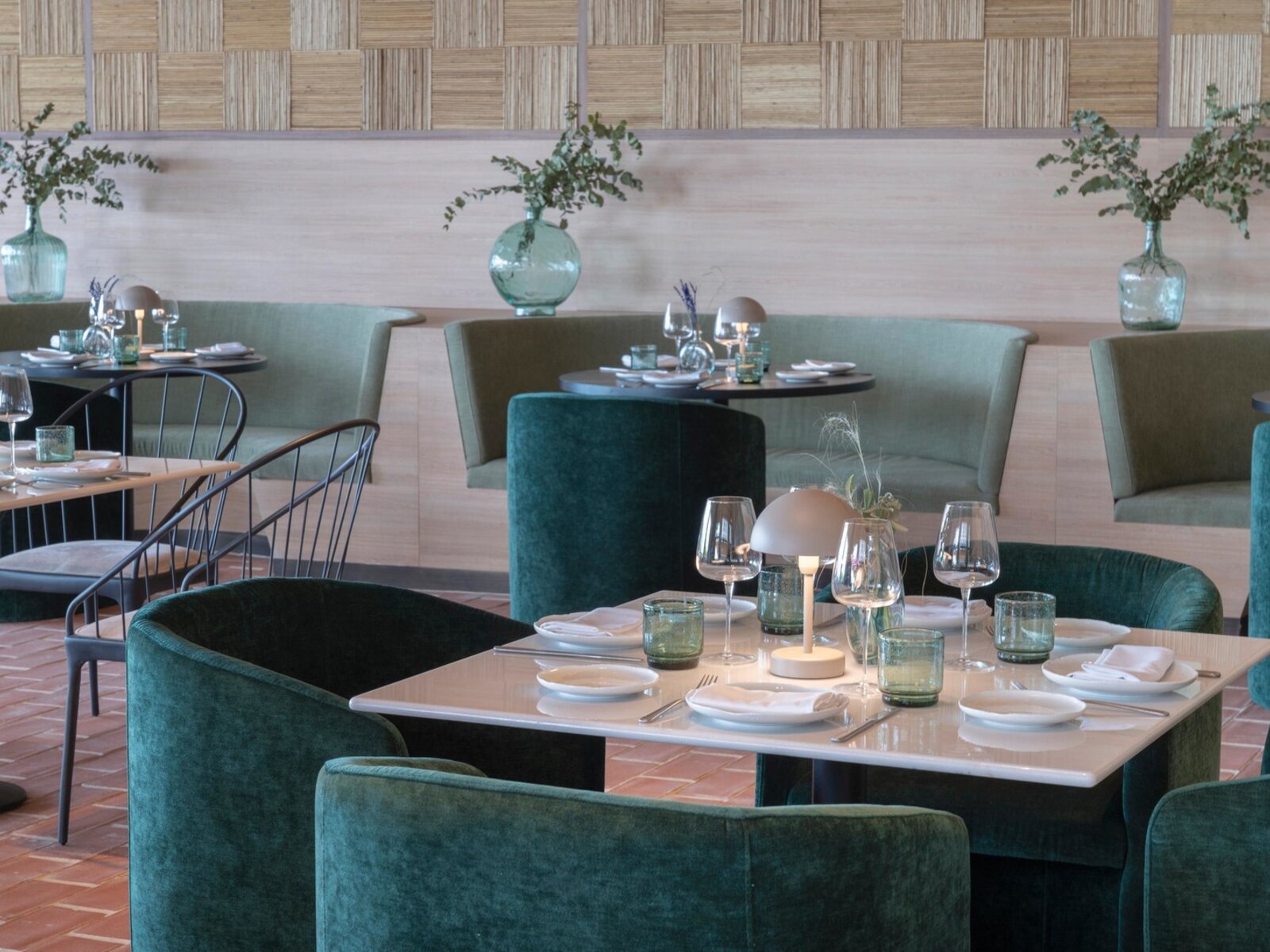 Ópalo Restaurant by Andreu Genestra