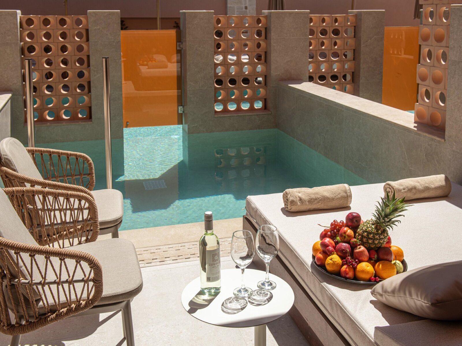Wohnbeispiel Signature Private Lagoon  Sea View Hot Tub