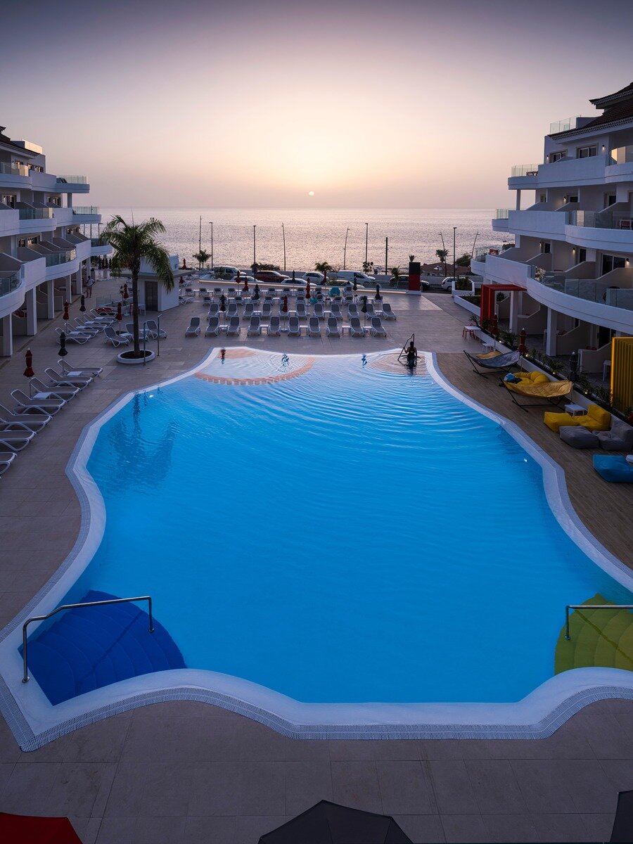 MAIN POOL