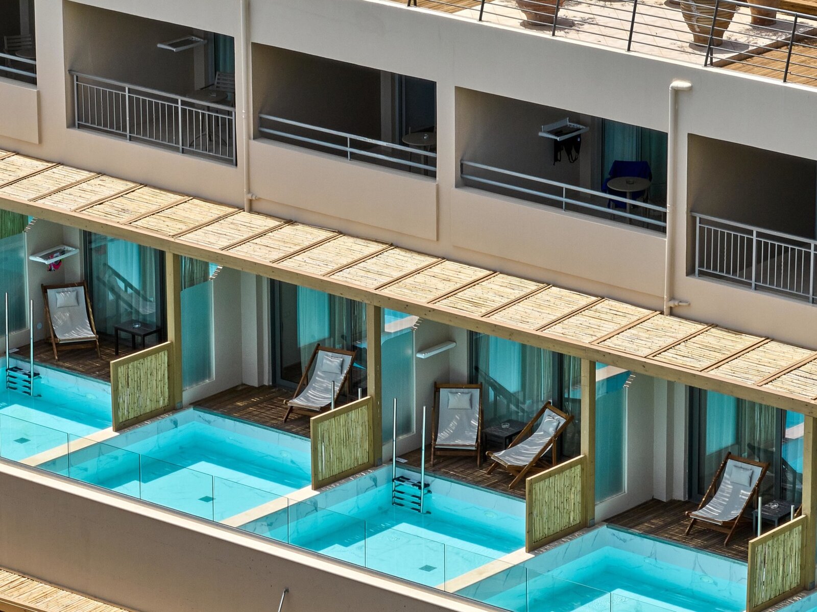 Wohnbeispiel Double Swim Up Private Pool