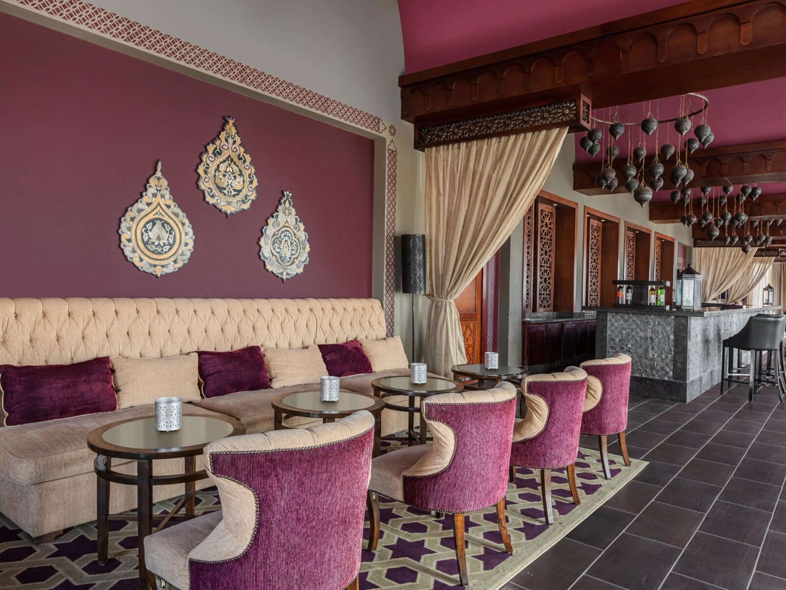 Manzar Lounge Bar