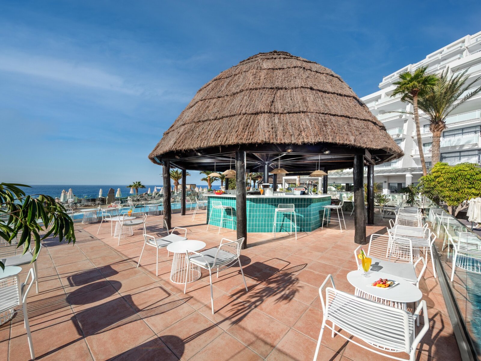 OASIS Bar