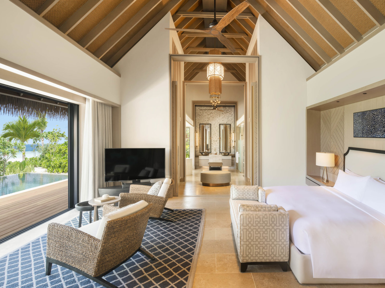 Wohnbeispiel Two Bedroom Grand Beach Villa with Pool