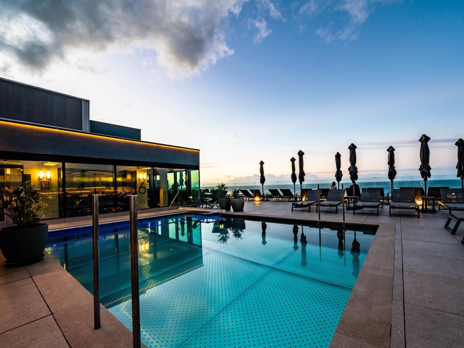 rooftop pool