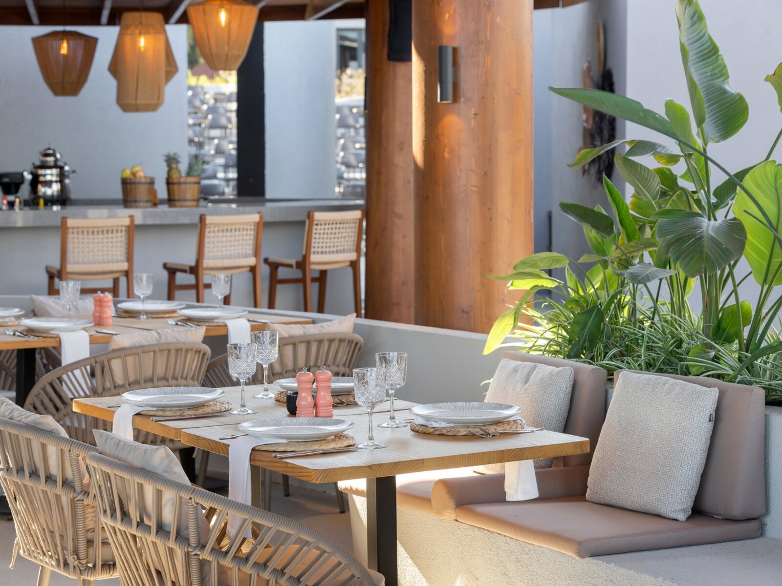 Indigo Gusto Restaurant & Bar