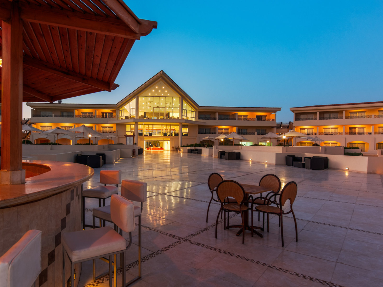 Pool Bar