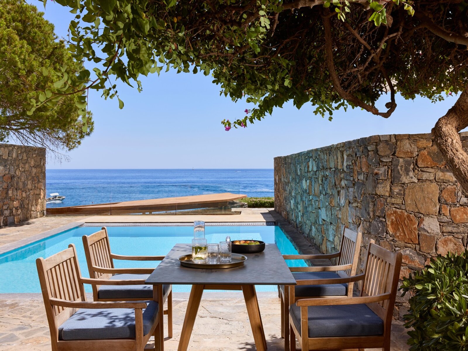 Wohnbeispiel Club – Suite Two Bedroom Seaview Private Pool