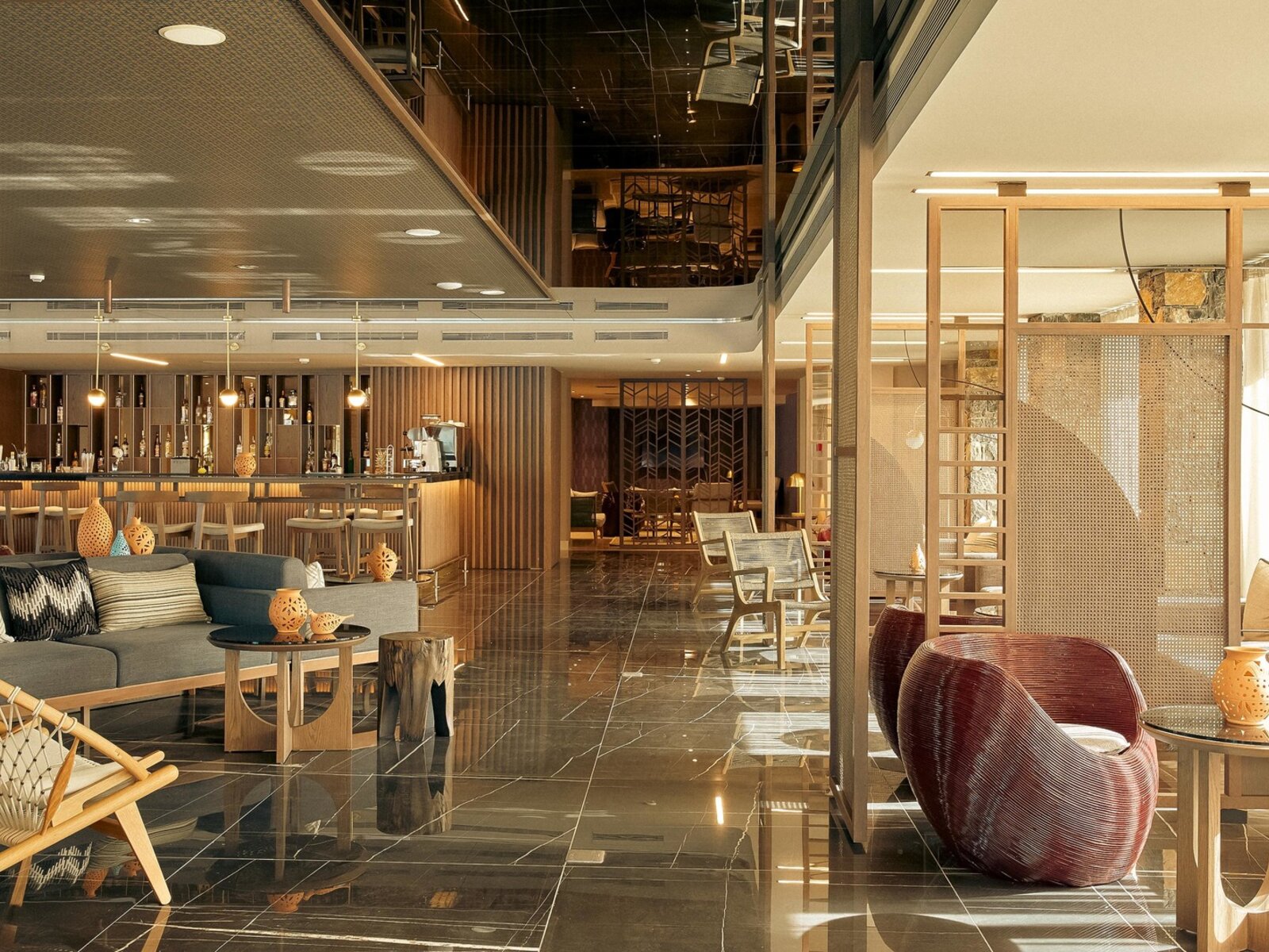 Thea lobby bar