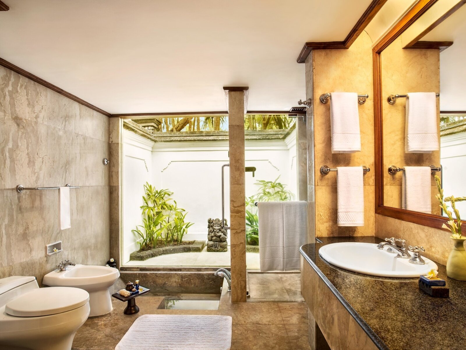 Wohnbeispiel Luxury Lanai Room Garden View