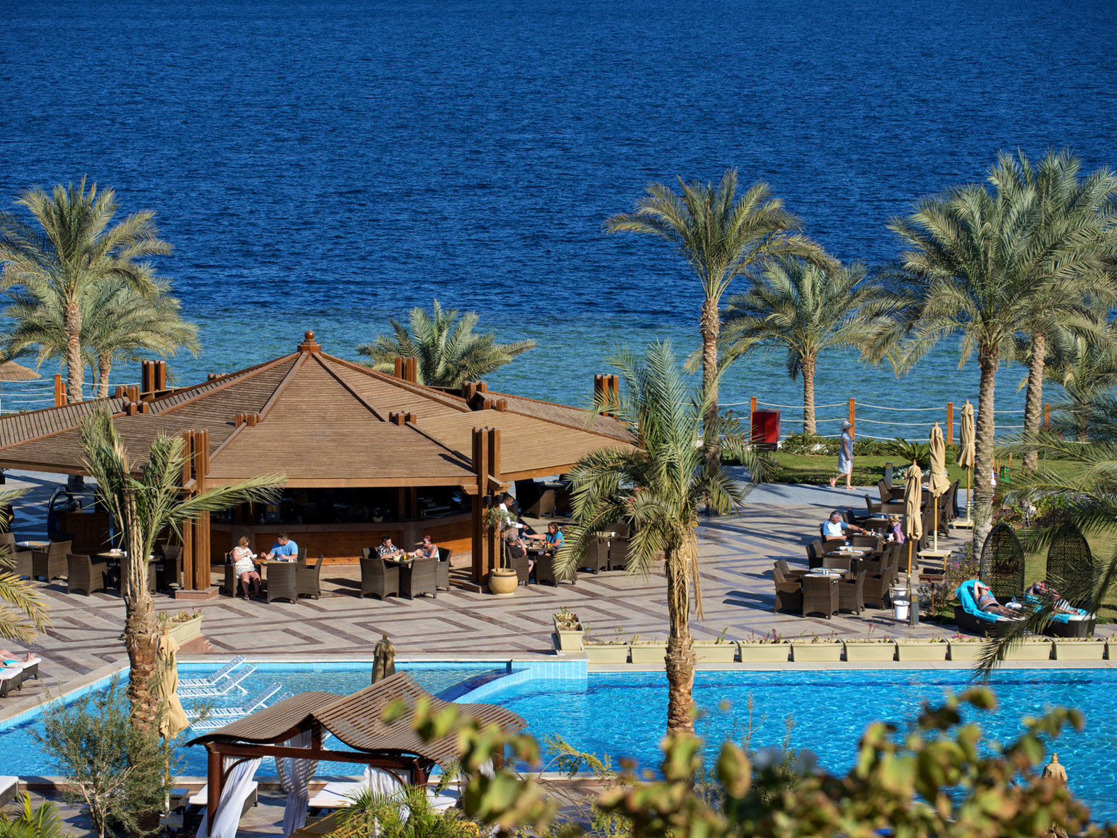 Island Pool Bar