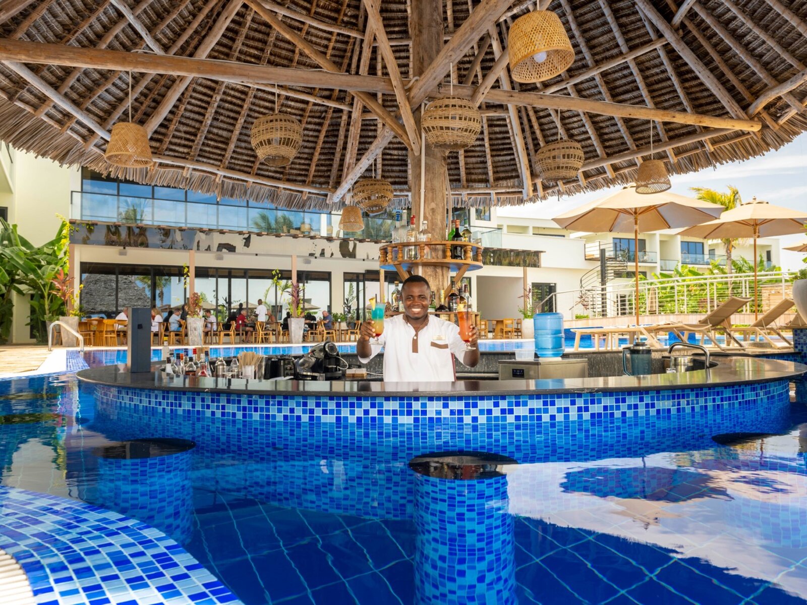 Maji Pool Bar
