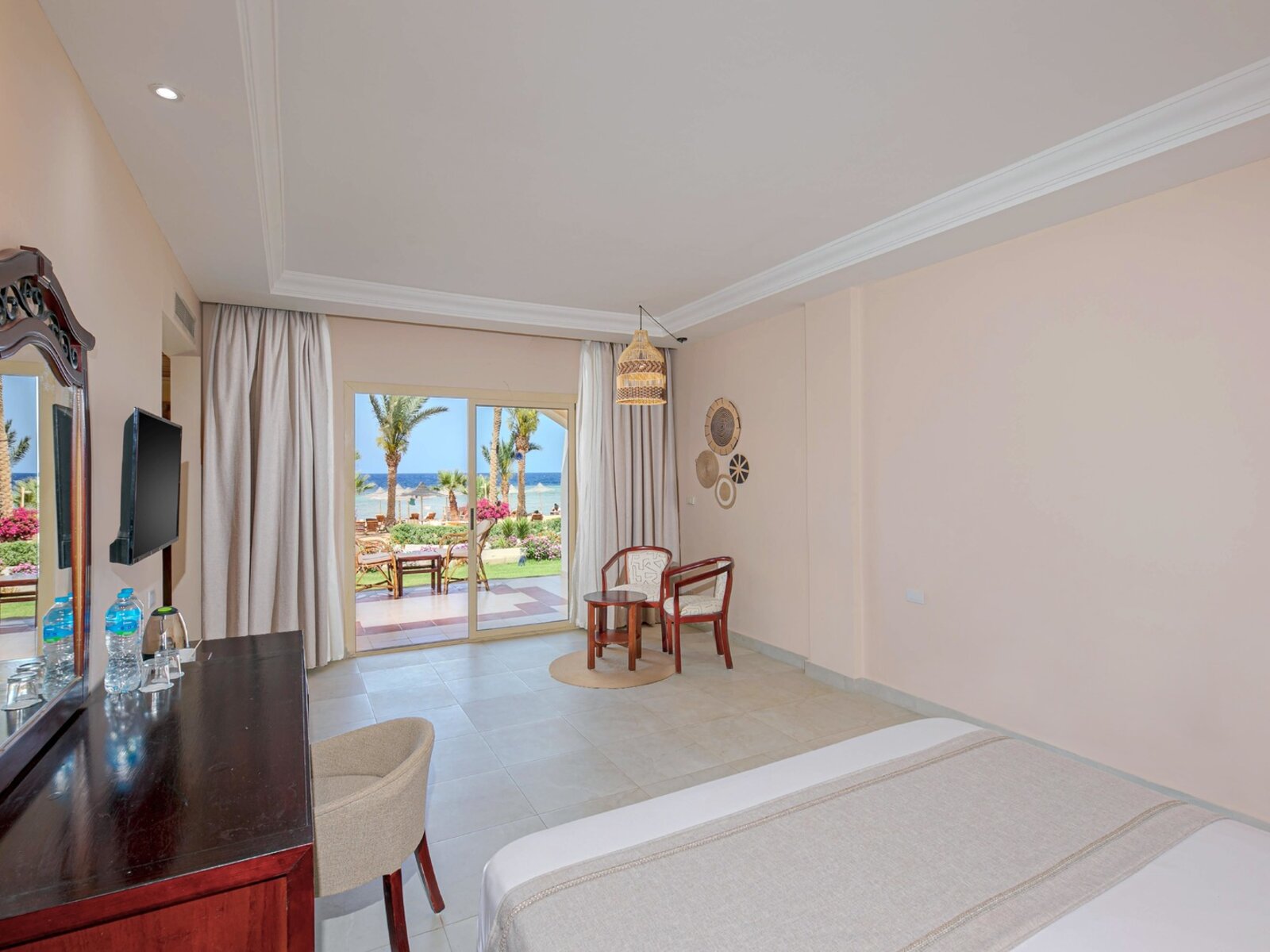 Wohnbeispiel Deluxe Beach Front room