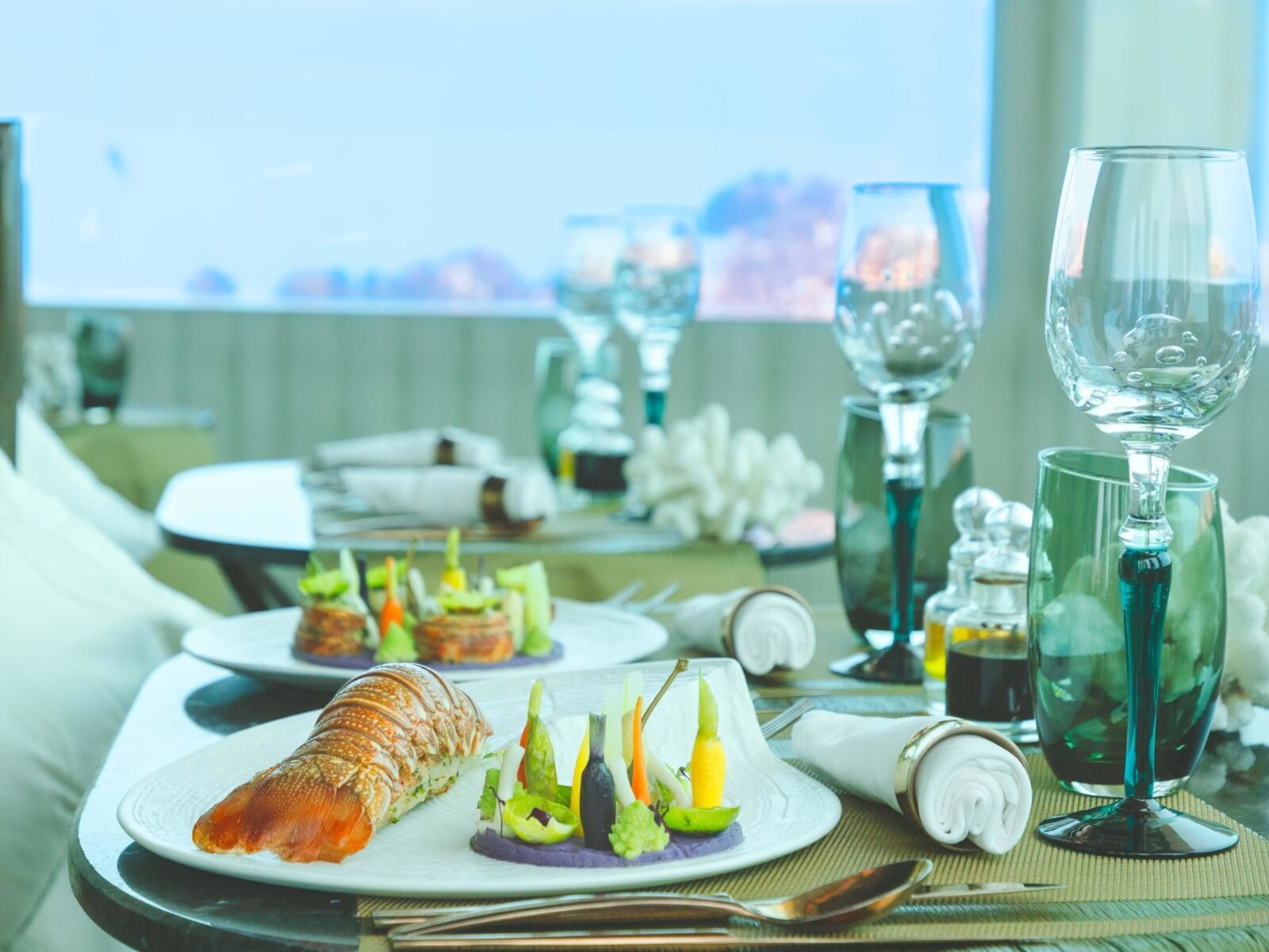 M6m - Underwater Restaurant