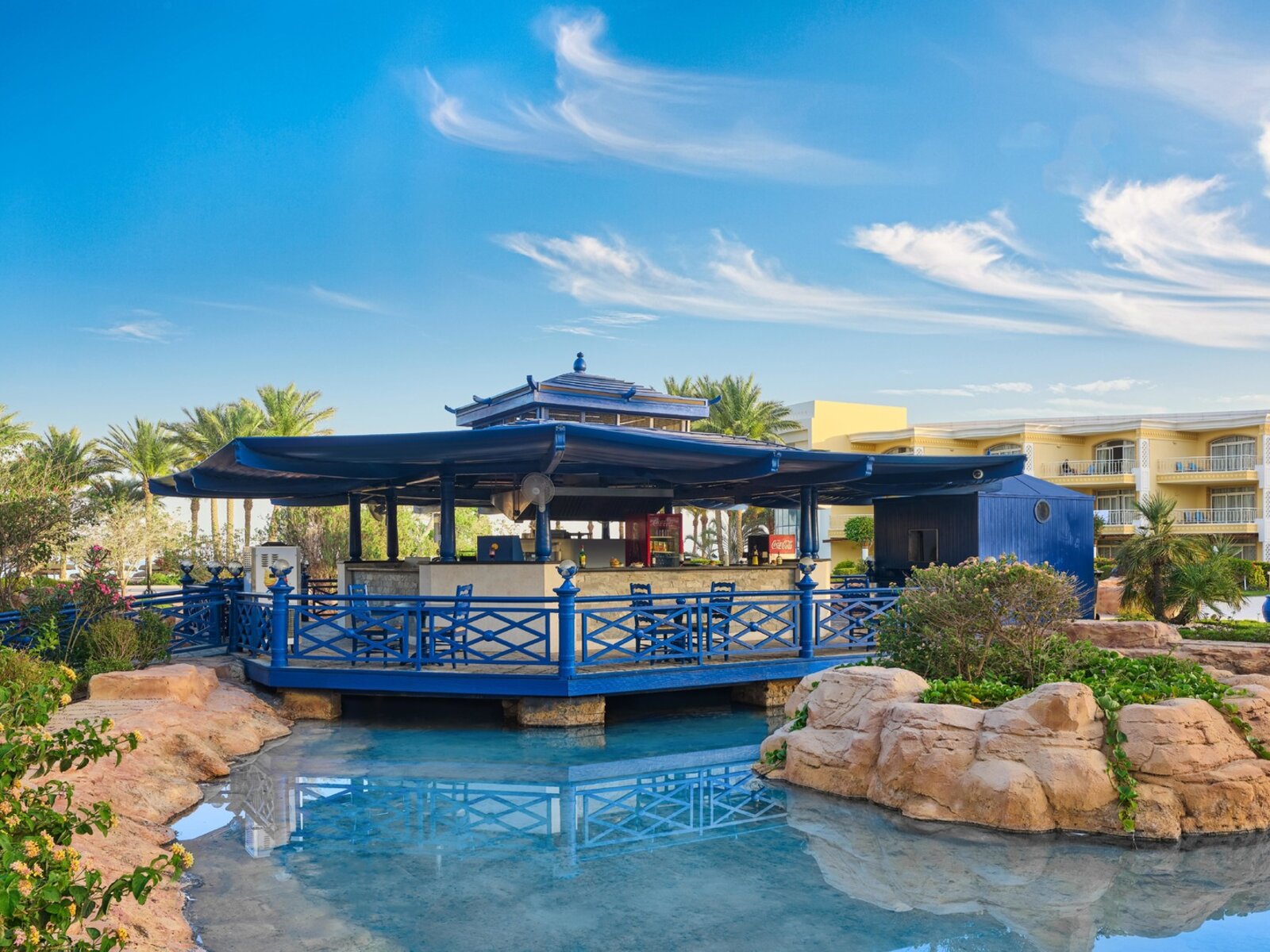 Azur Bar