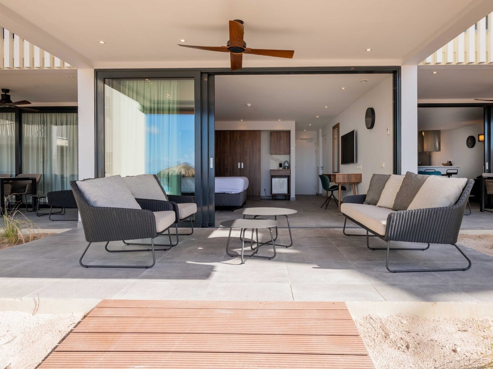 Wohnbeispiel Beachfront 3-bedroom Apartment