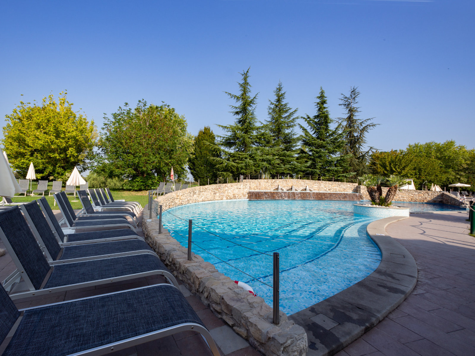 Relaxpool