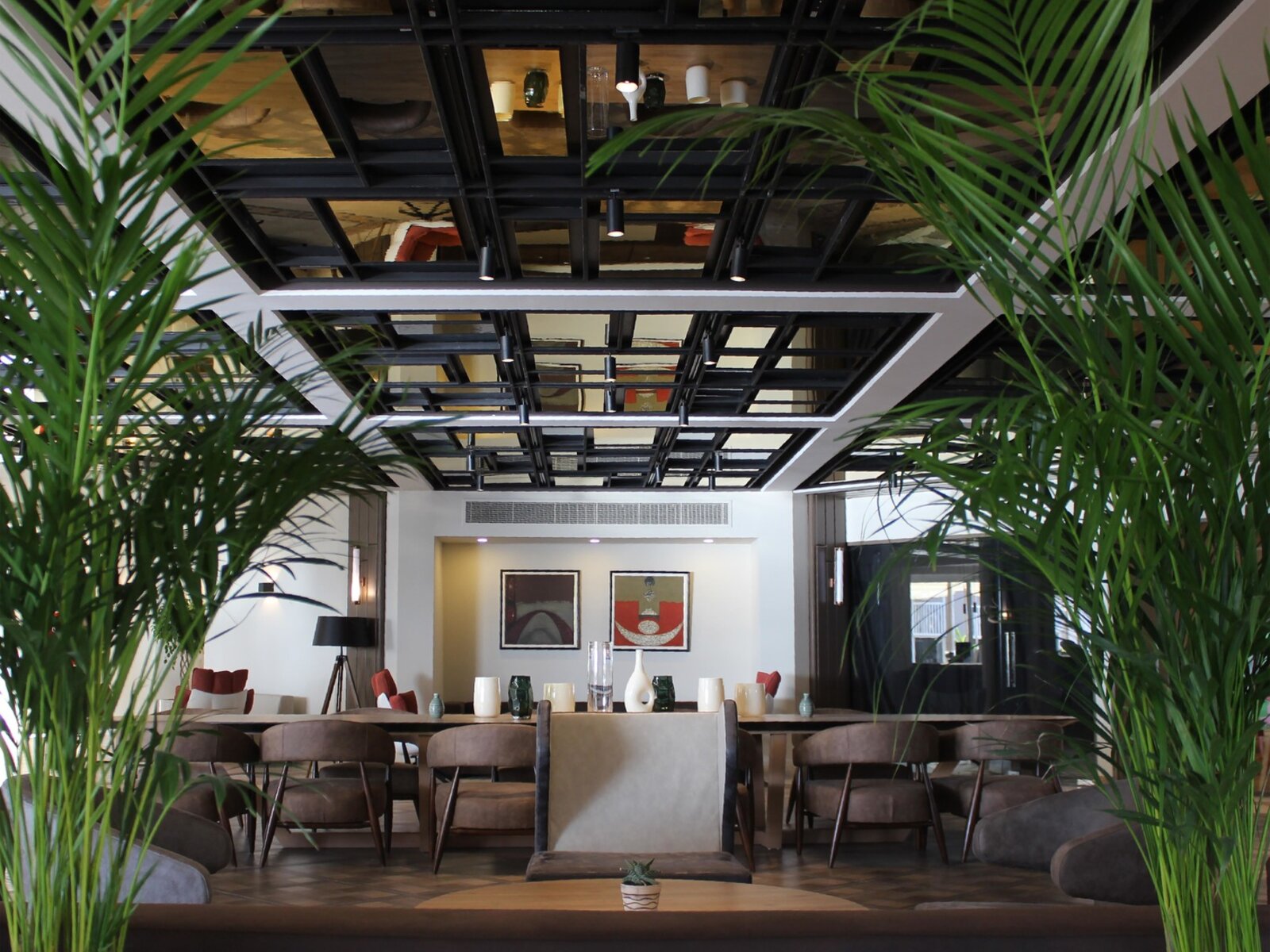 Lounge  Bar- teils gebührenpflichtig