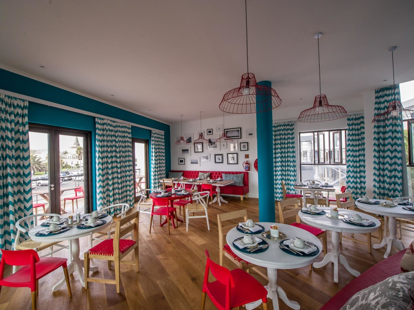 Breakfast Room