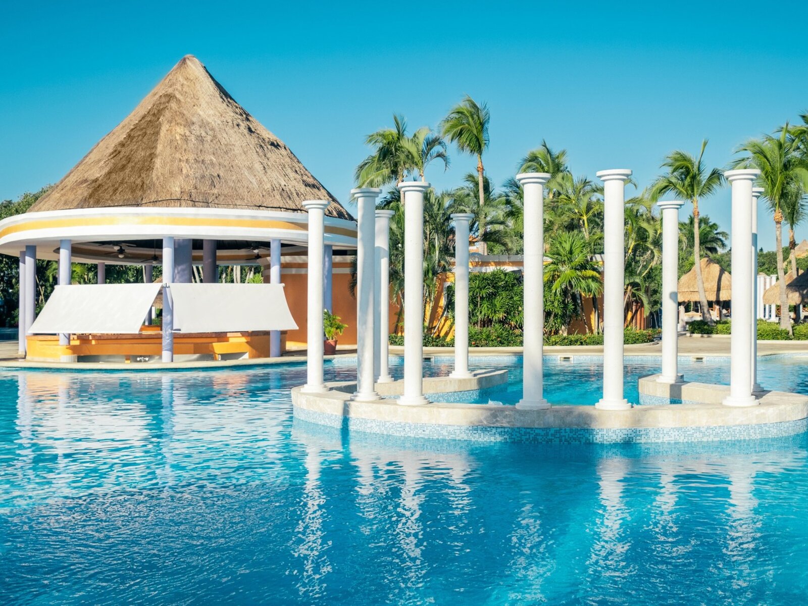 ACTIVITIES POOL