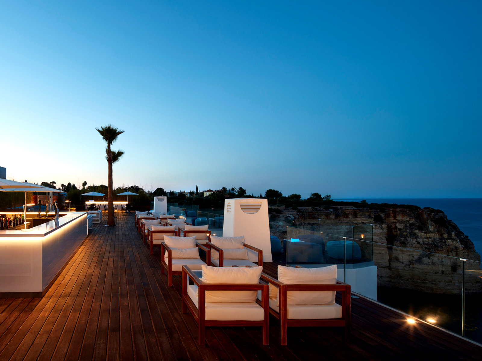 SKY BAR CARVOEIRO