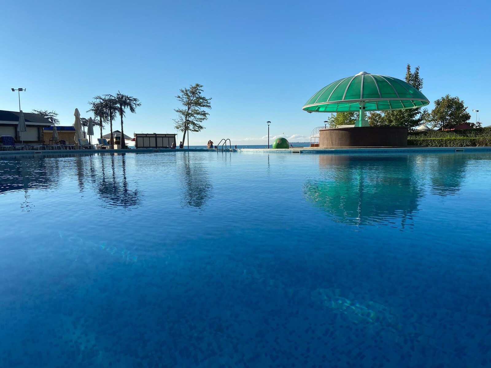 Pool-shared with Neighbour hotel