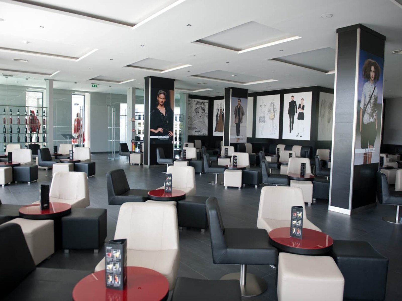 Fashion Bar