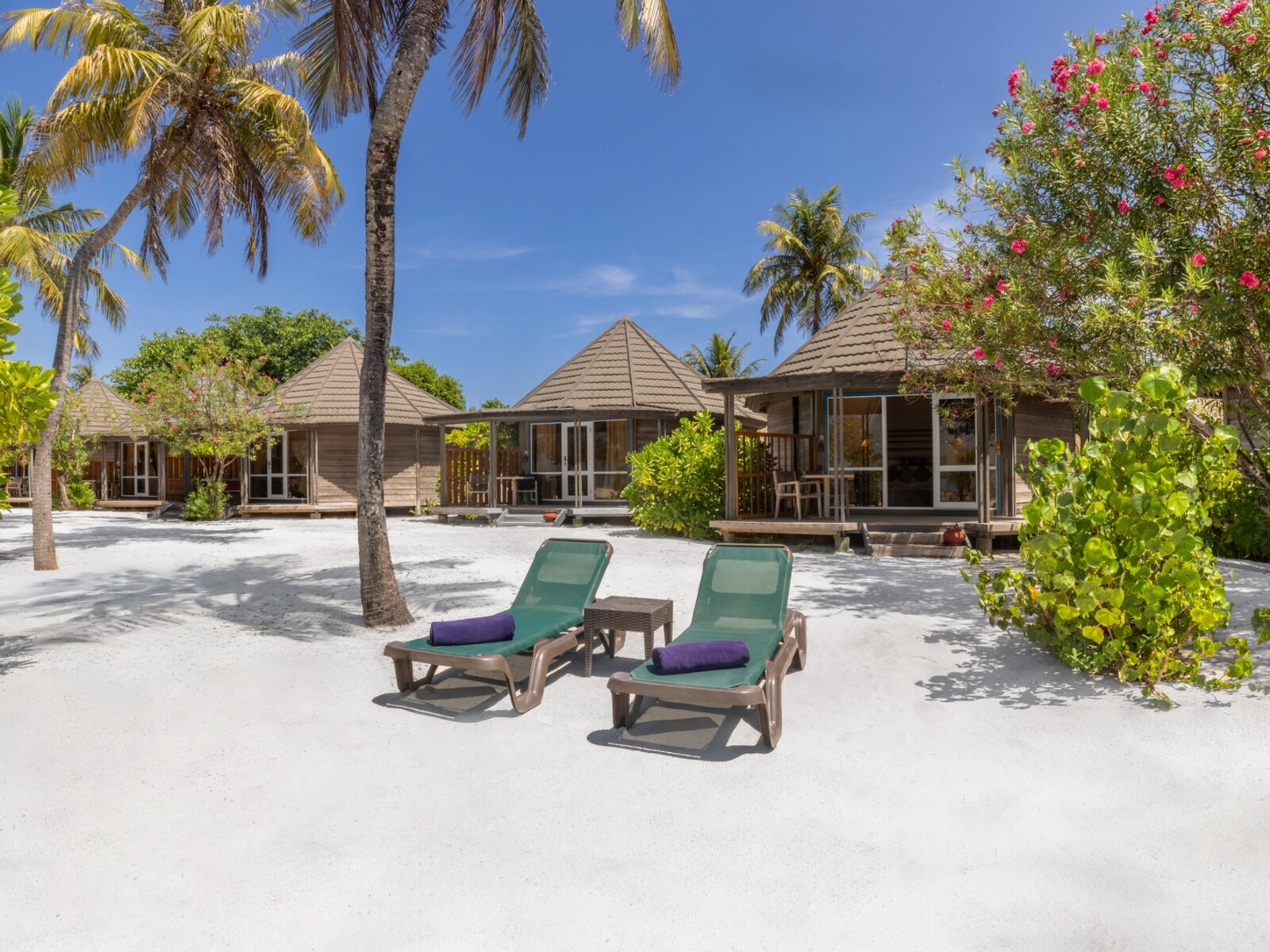 Wohnbeispiel Jacuzzi Beach Villa
