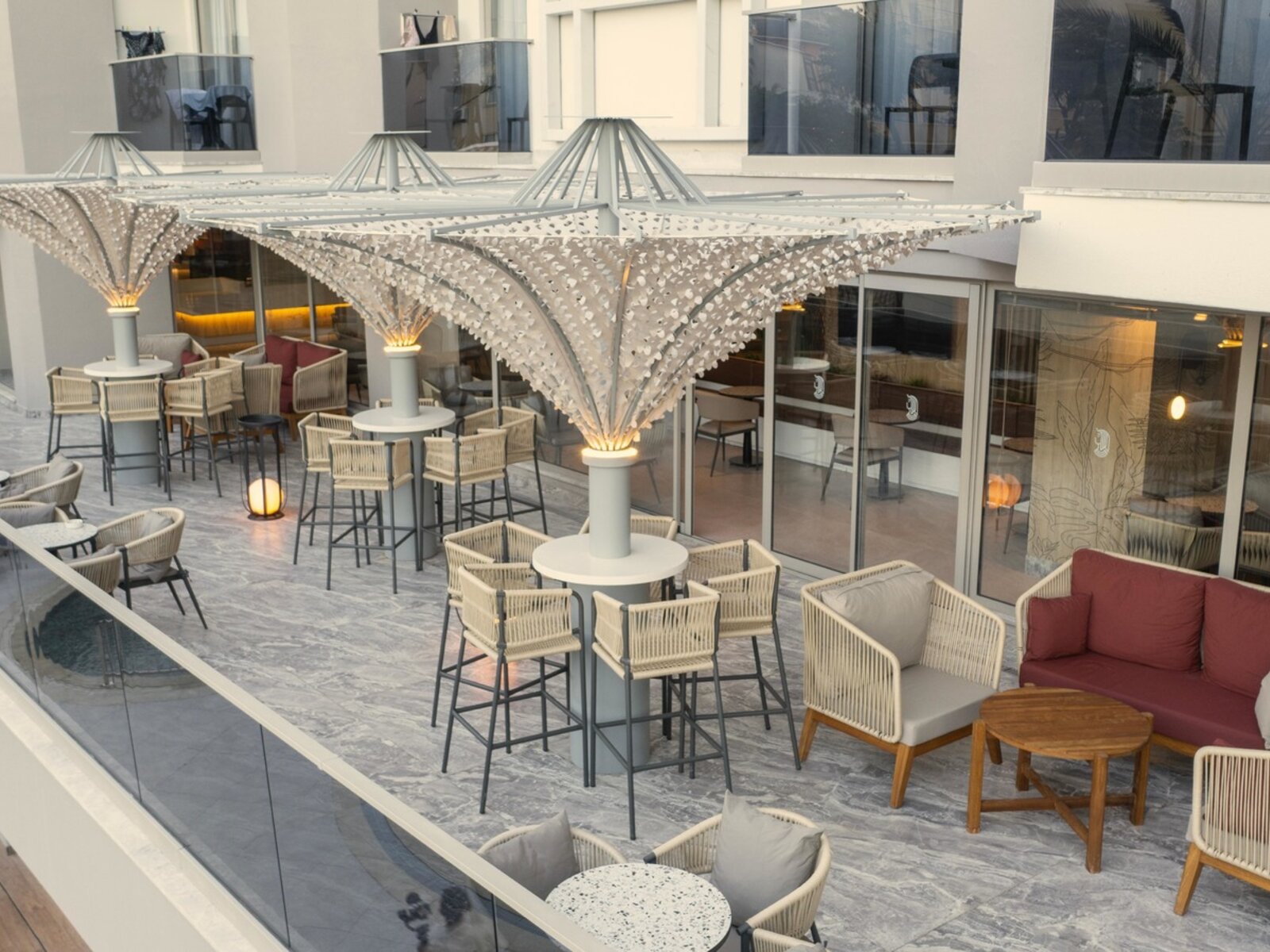 Leo's Cafe - Patisserie