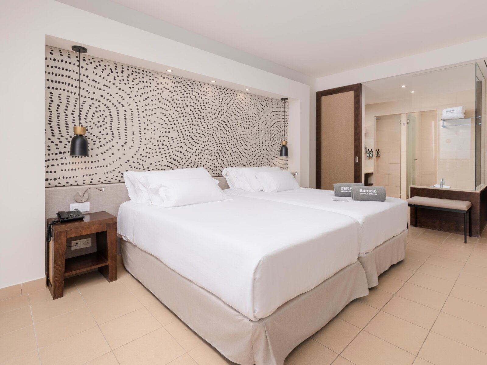 Wohnbeispiel Double Room Lateral Sea View