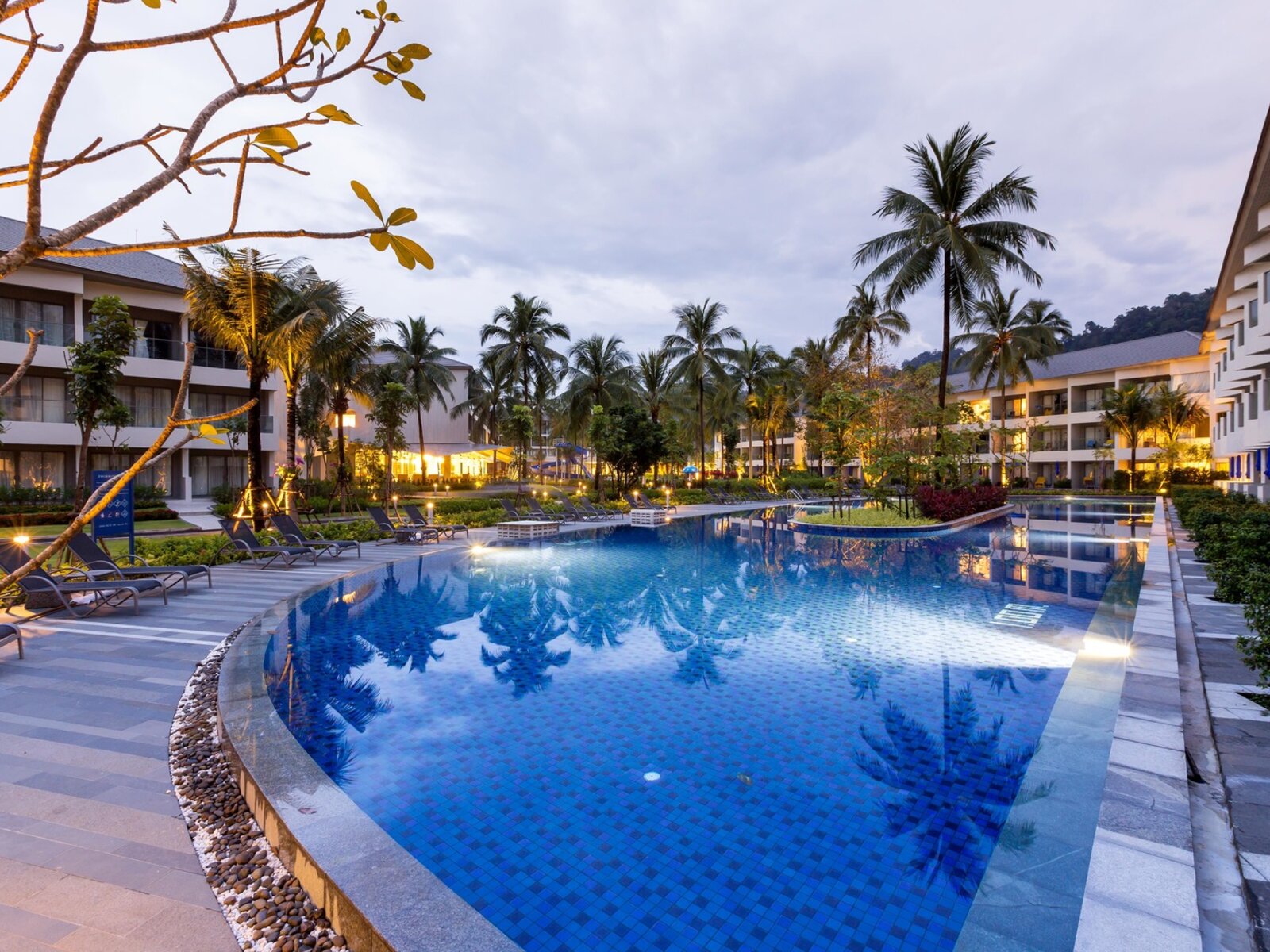 Swimming Pool 3 - Beach Wing