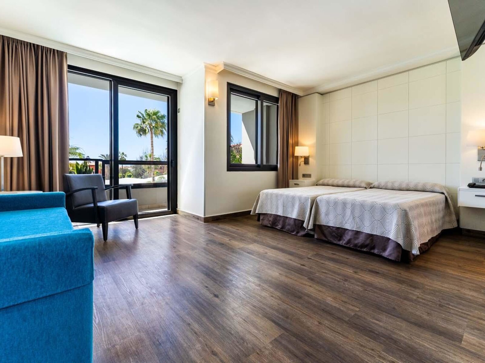 Wohnbeispiel Pool View Room