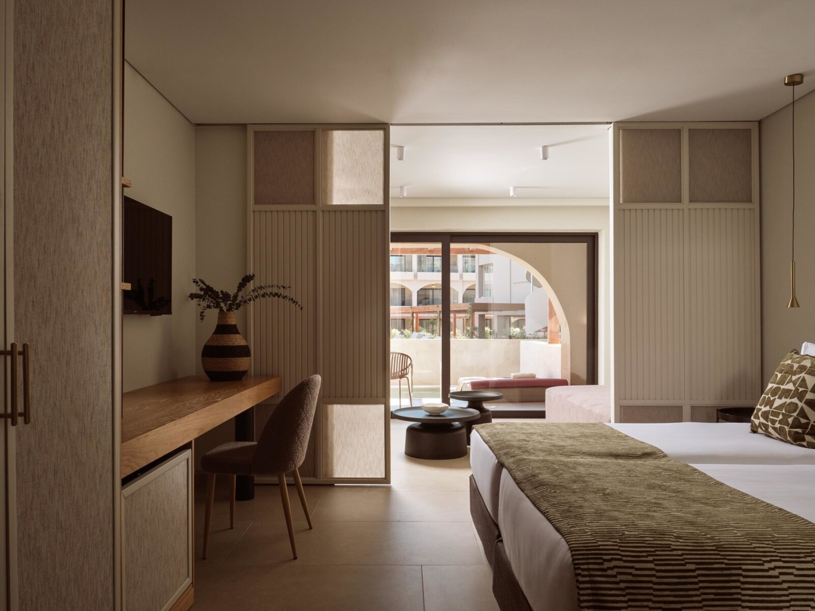 Wohnbeispiel Family Room with Private Pool