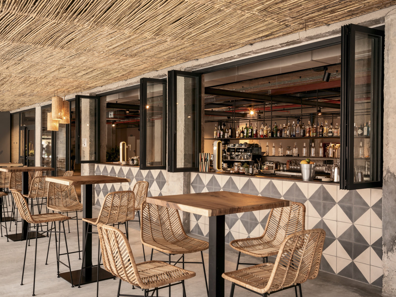 Cool Crush Bar