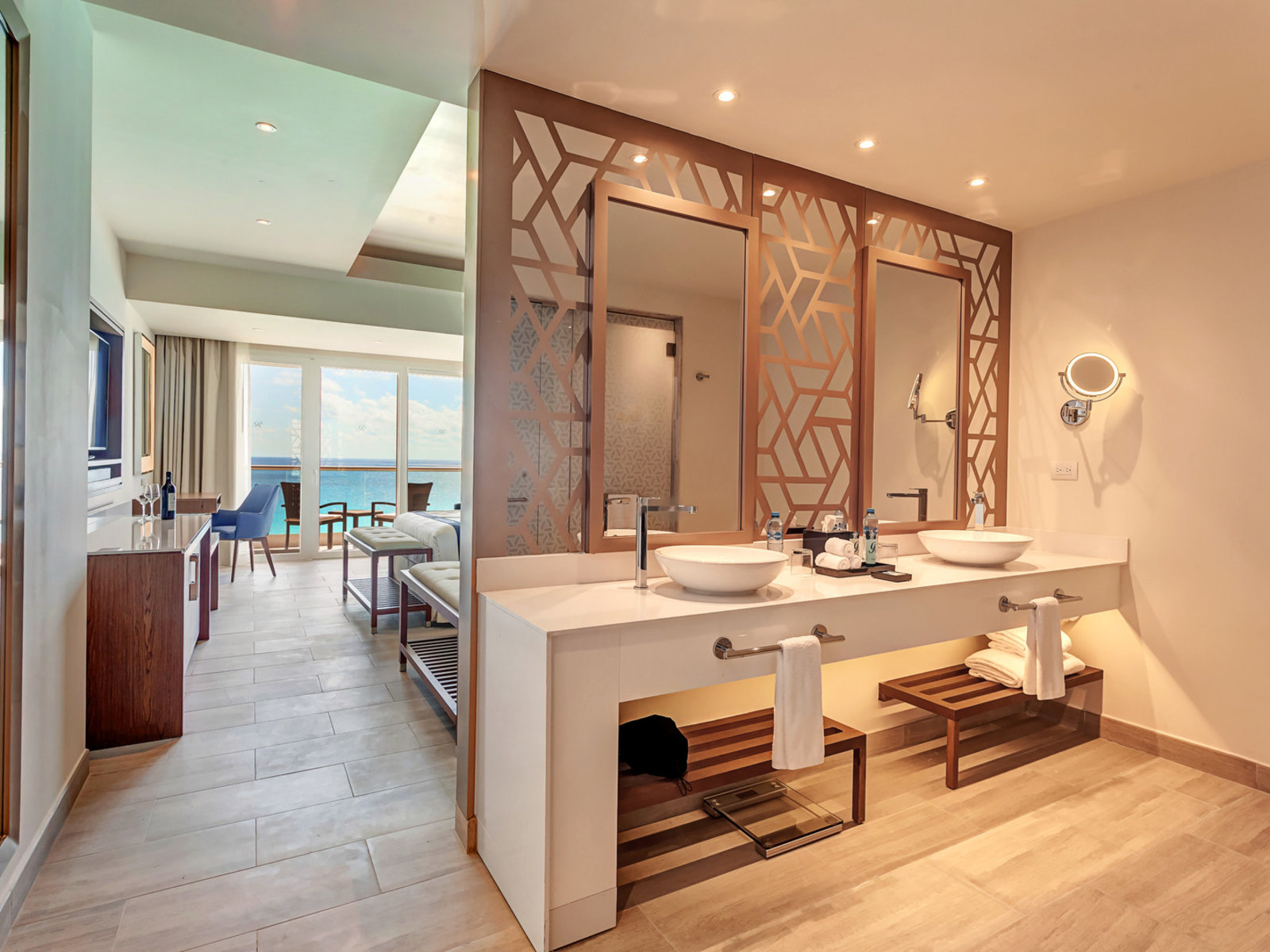 Wohnbeispiel Luxury Junior Suite Ocean View Diamond Club