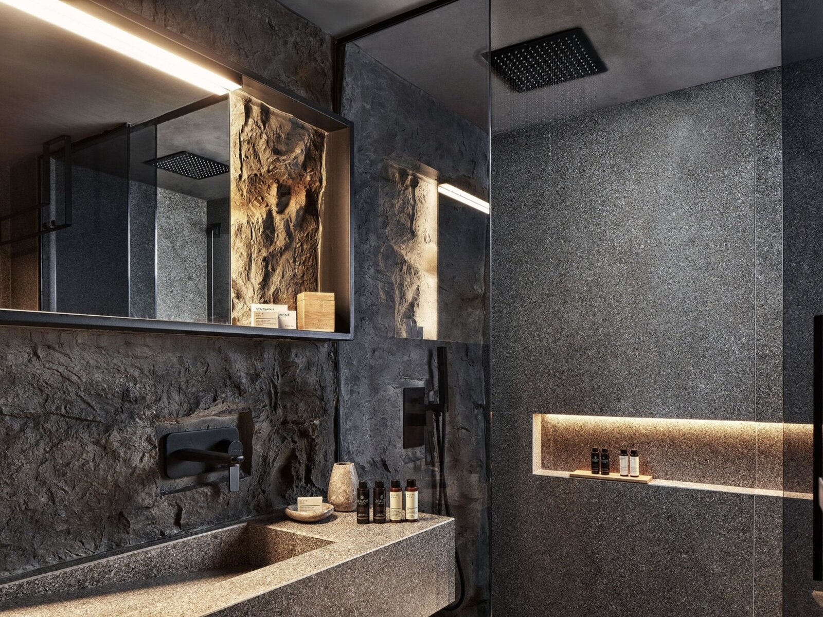 Wohnbeispiel Elegance Open Plan Suite GV with Pool