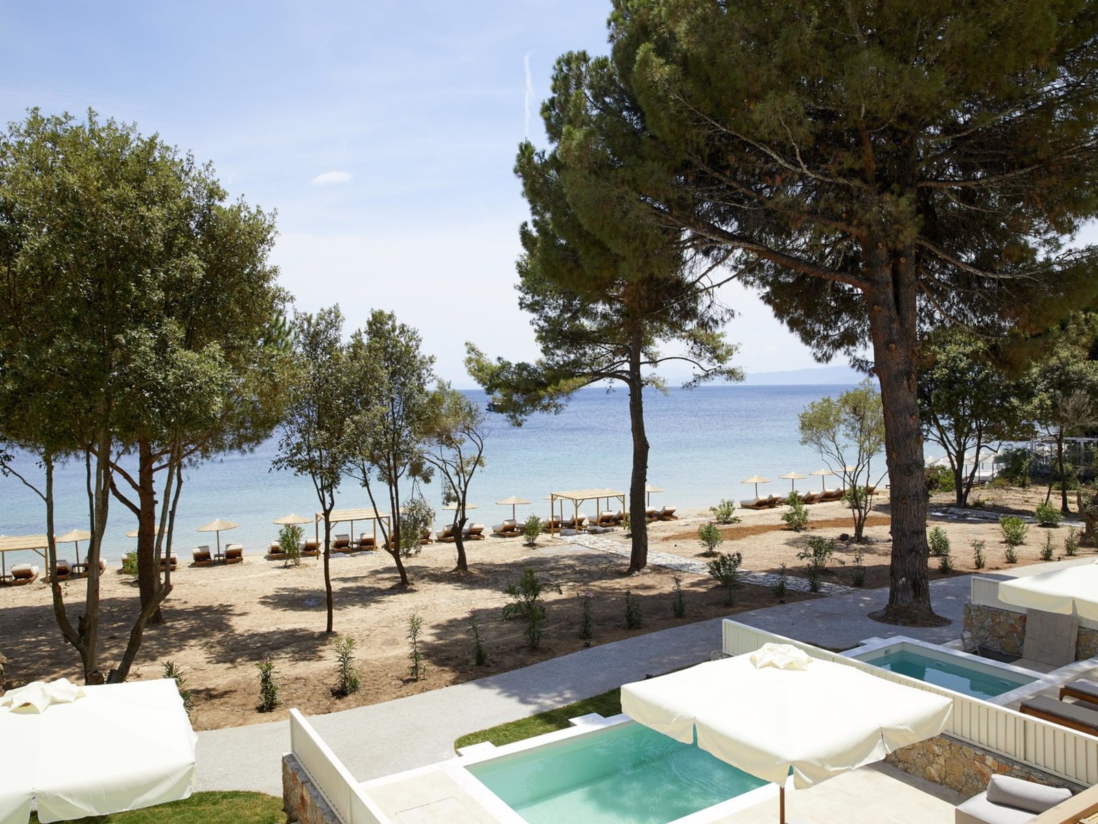 Grace Pool & Beach Bar