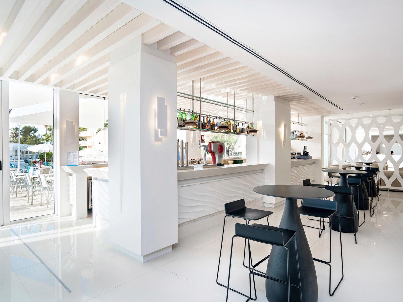 Lounge Bar