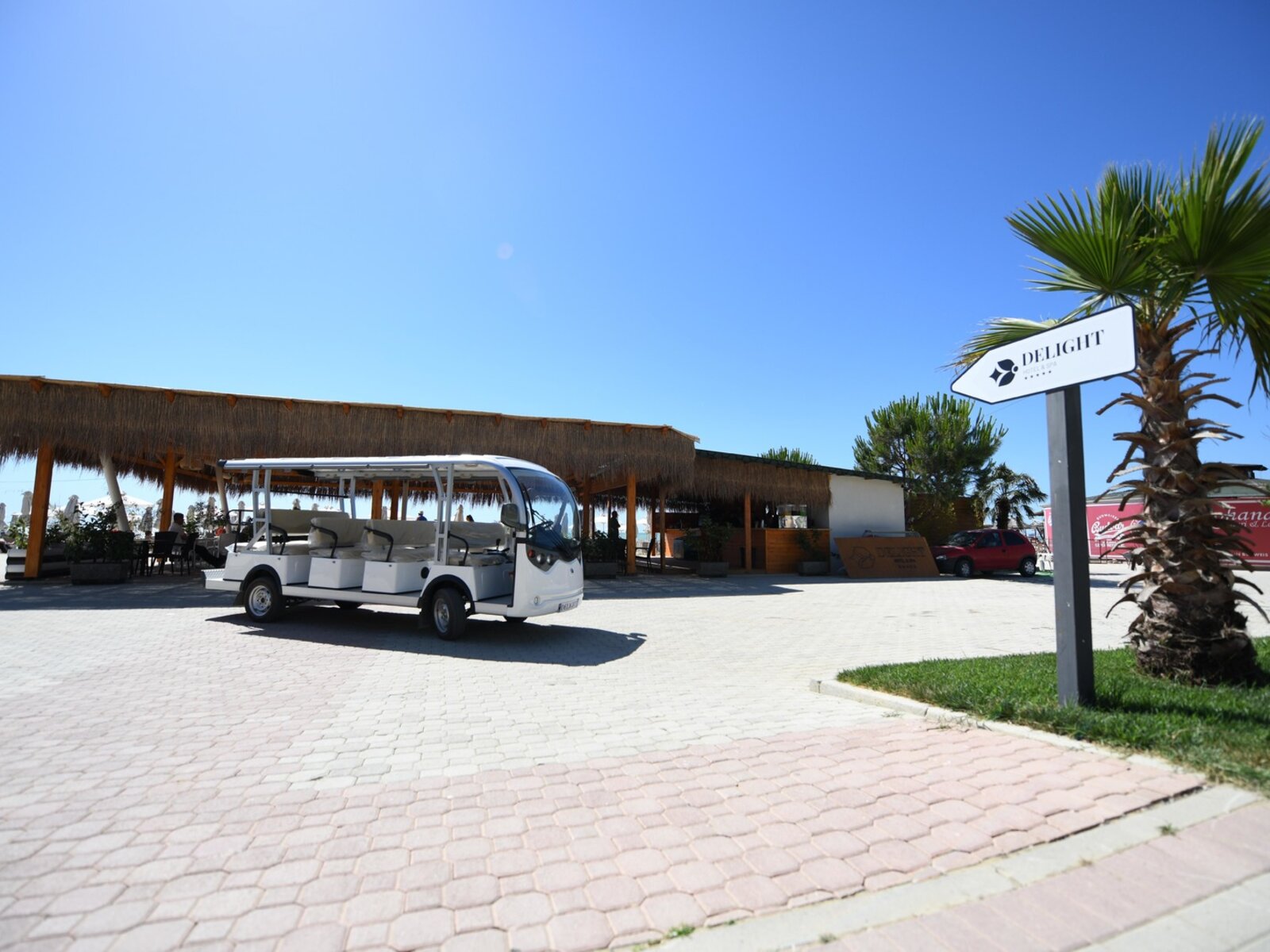 Delight Hotel Beach &Bar