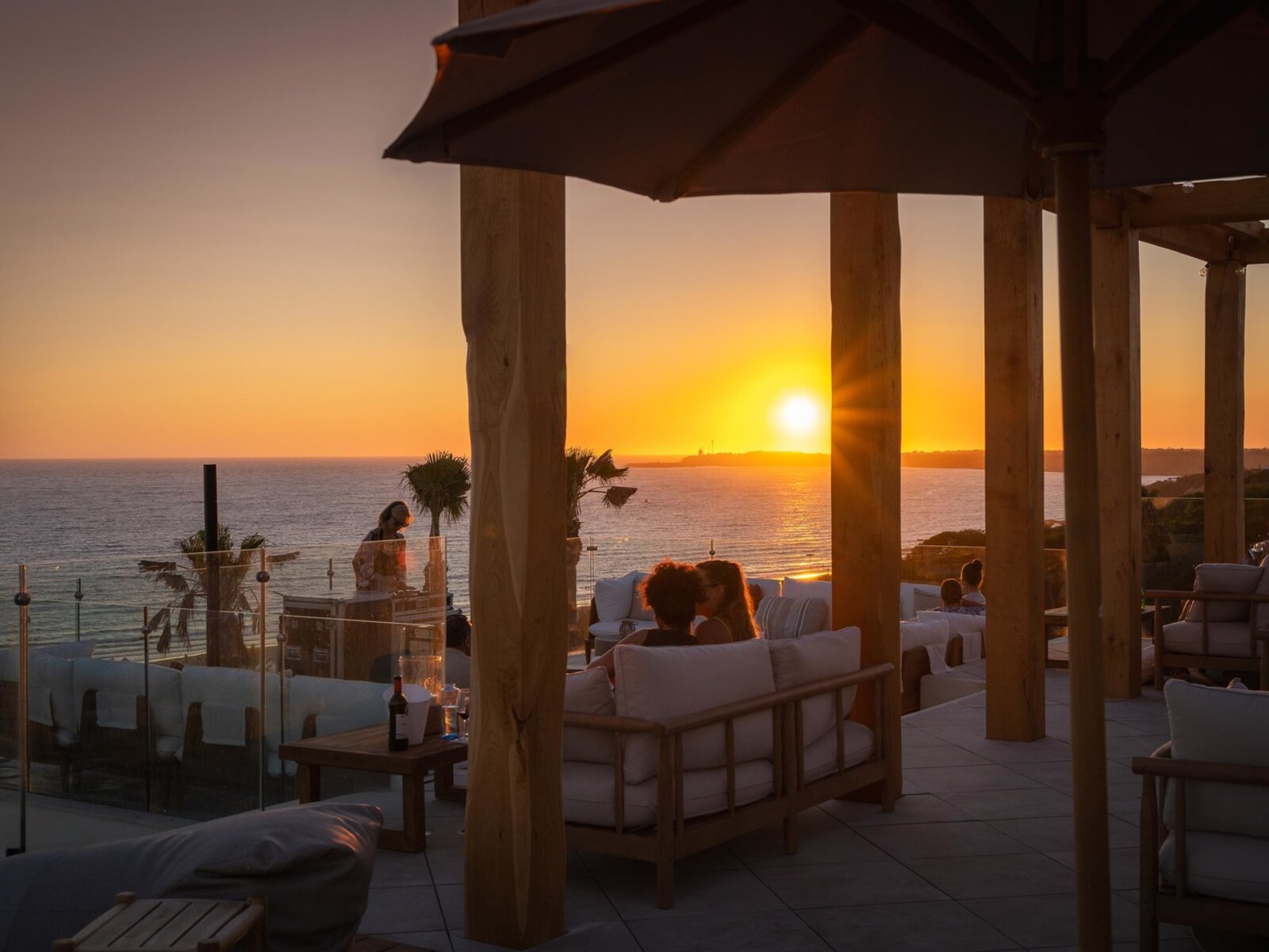 TAVIRA ROOFTOP BAR