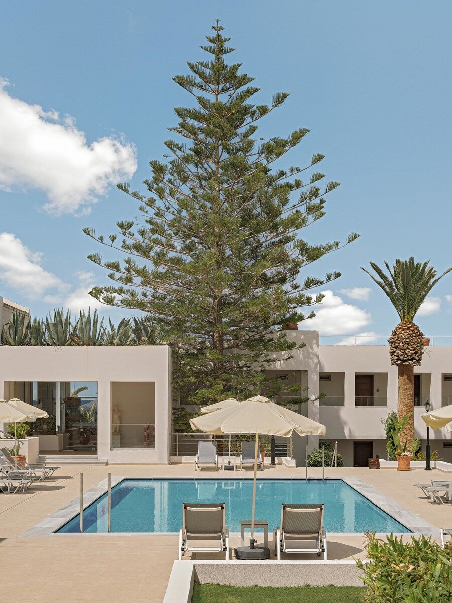 Pool 1