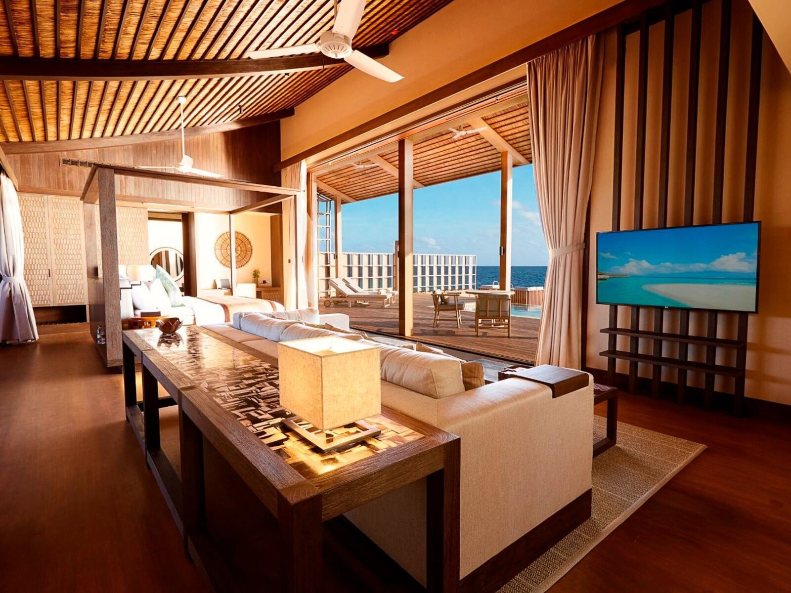 Wohnbeispiel Ocean Pool Residence Double Bedroom