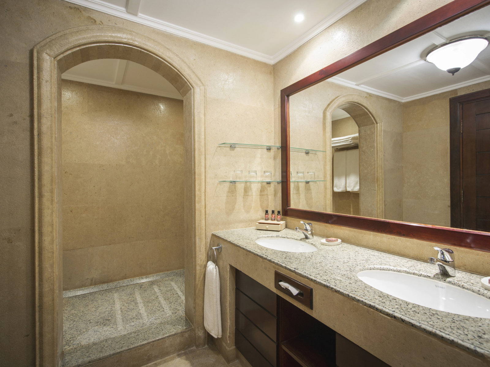 Wohnbeispiel Suite Classic Partial Sea View