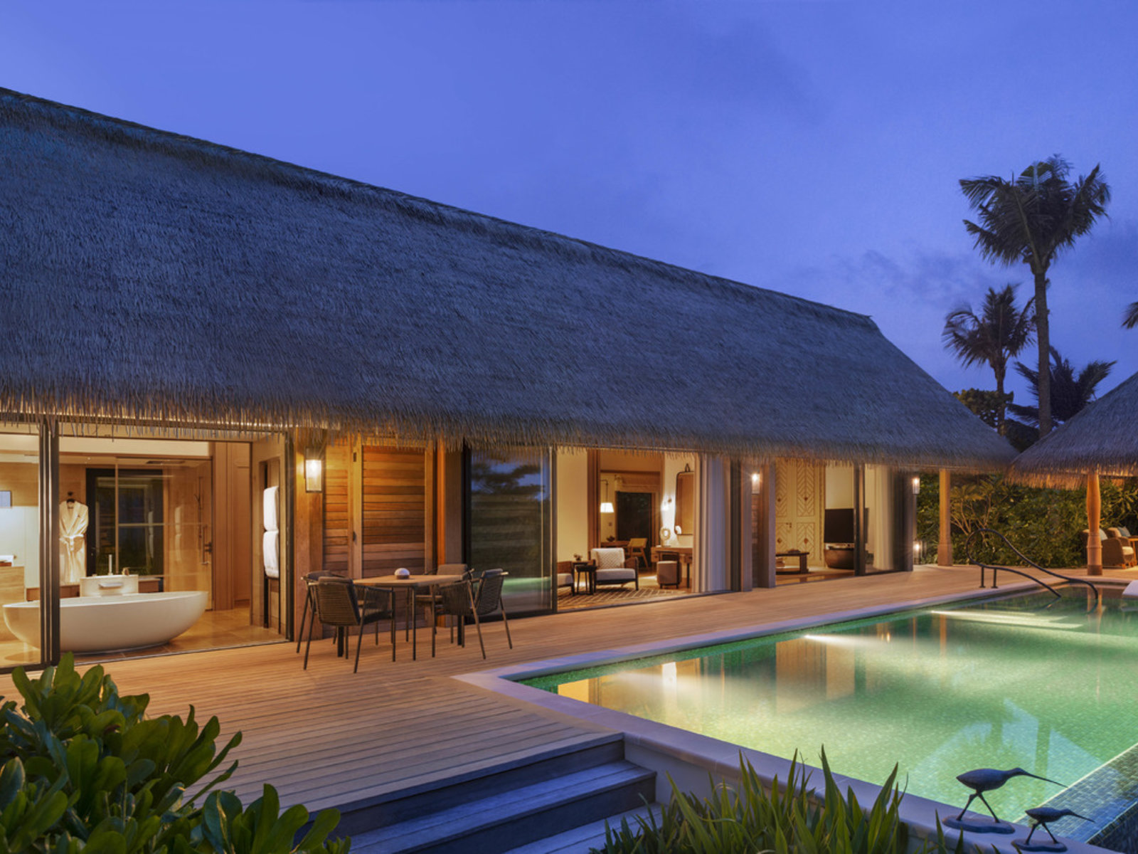 Wohnbeispiel Grand Beach Villa with Pool