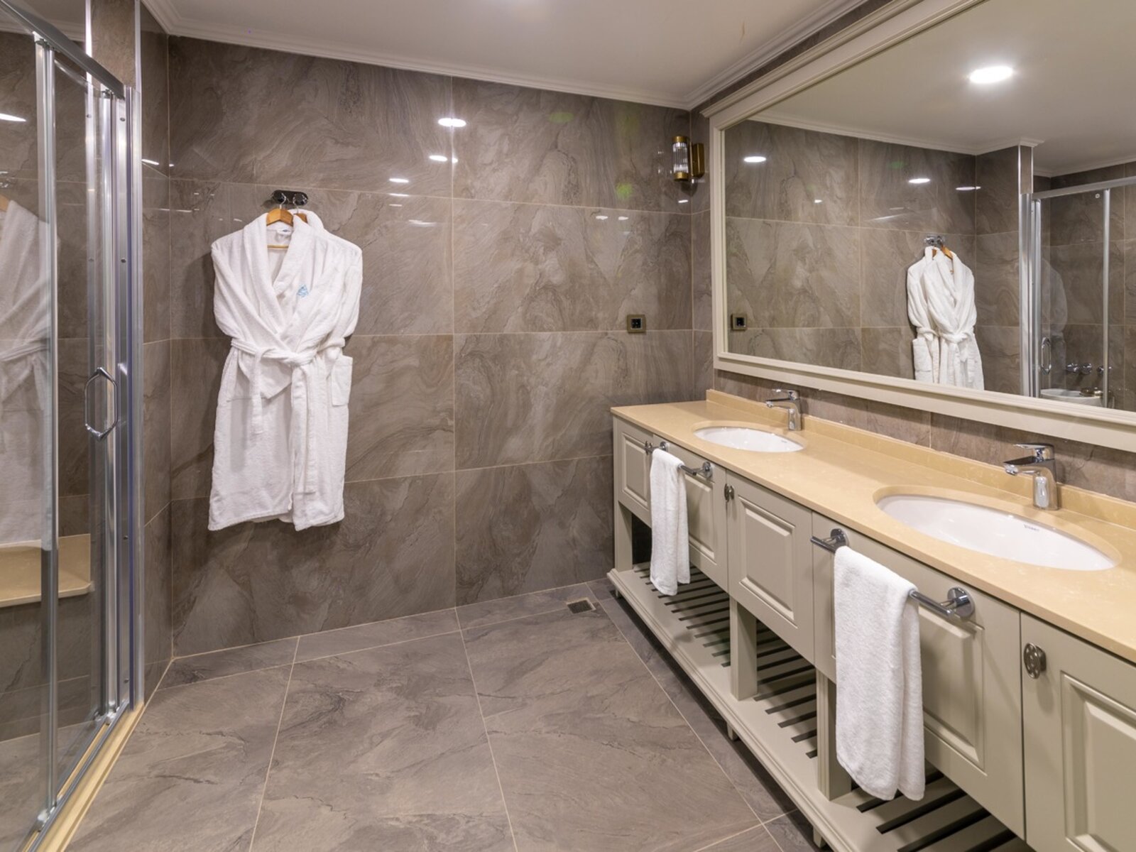 Wohnbeispiel Marine Suite Sea View